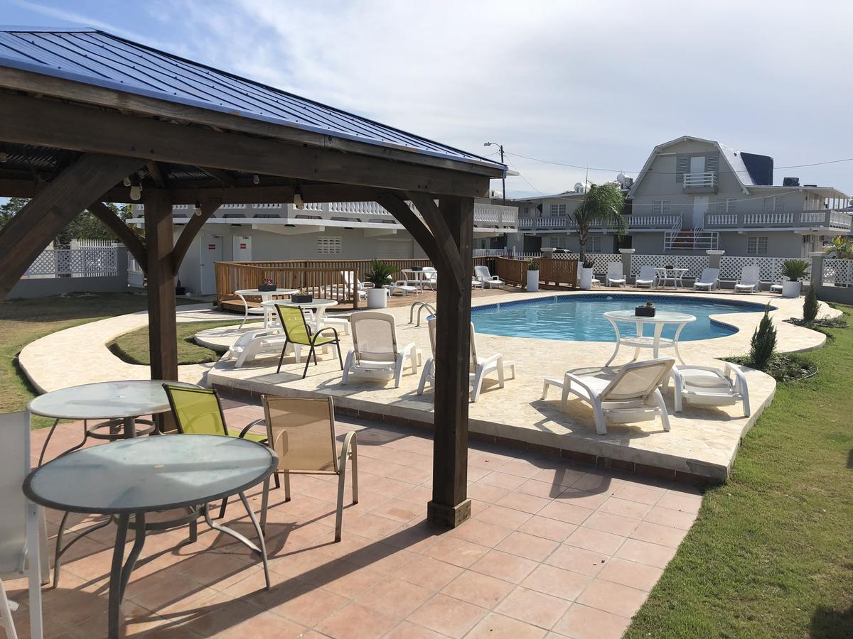 Full Moon Hotel & Restaurant Salinas Exterior photo