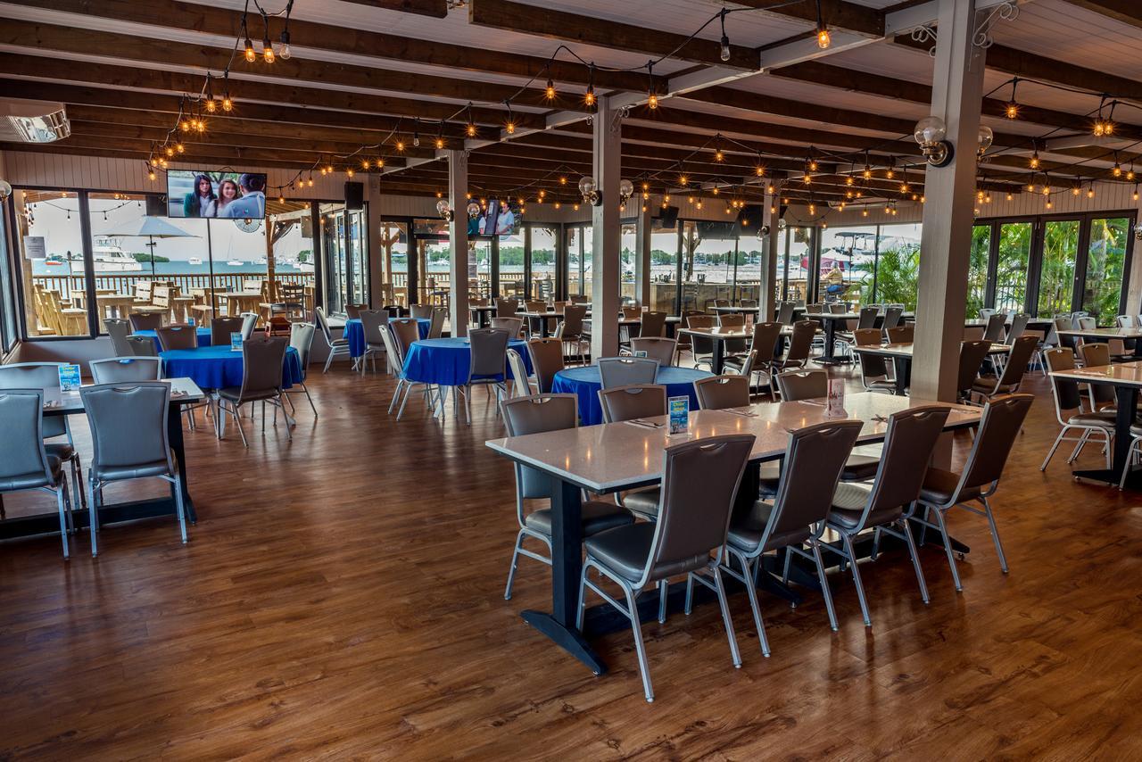 Full Moon Hotel & Restaurant Salinas Exterior photo